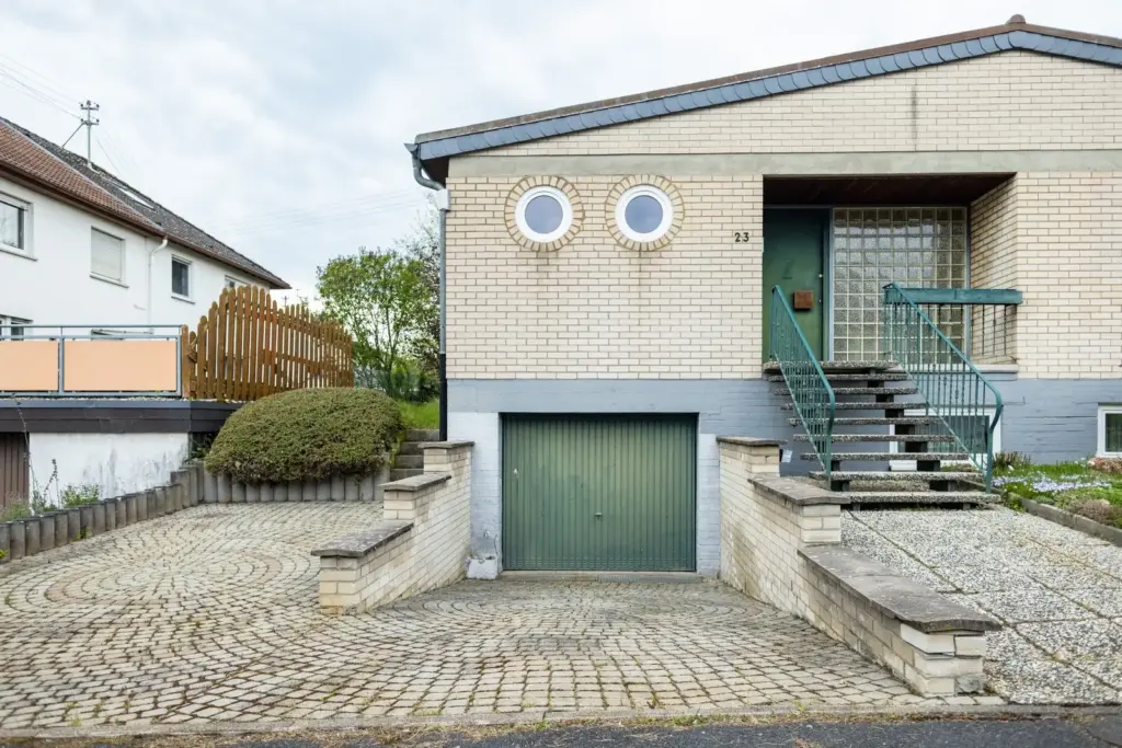 Garageneinfahrt